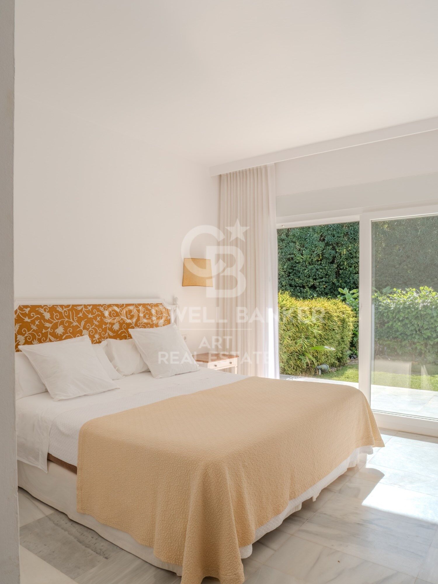 Exclusivo apartamento en la prestigiosa Urbanización La Alcazaba, Puerto Banús
