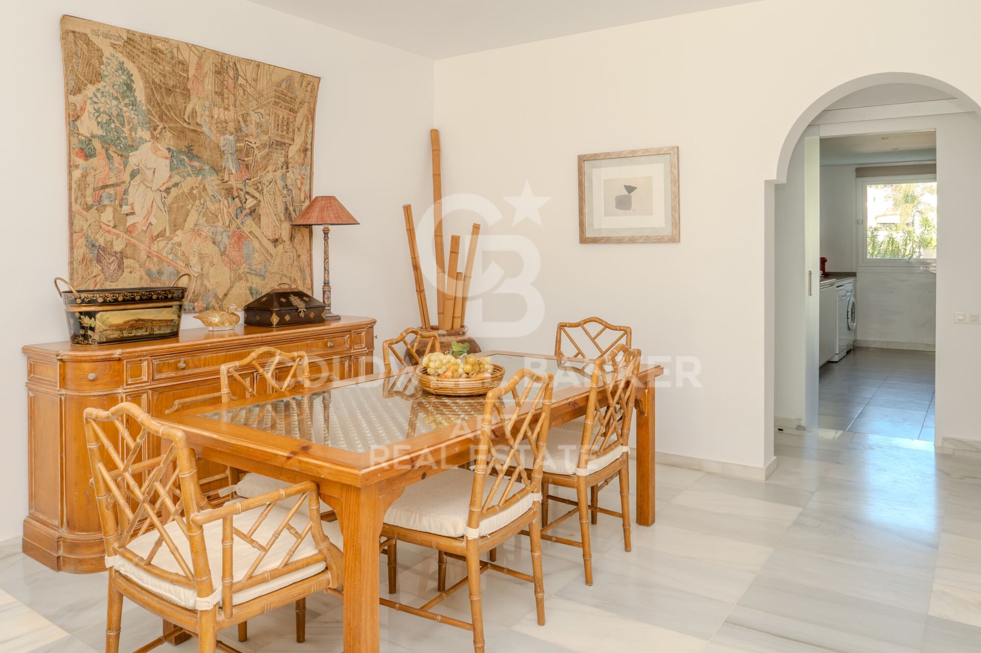 Exclusivo apartamento en la prestigiosa Urbanización La Alcazaba, Puerto Banús