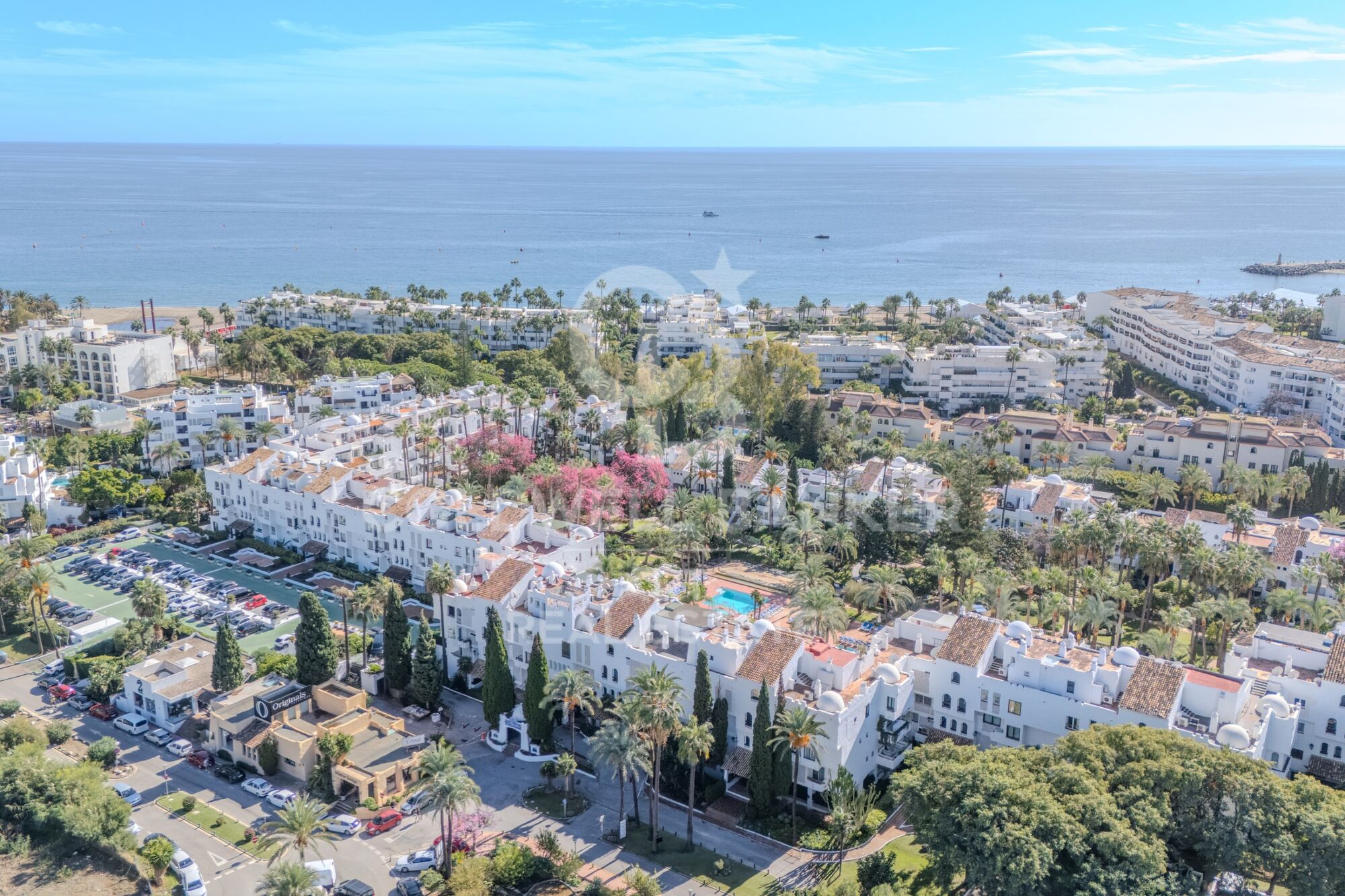 Exclusivo apartamento en la prestigiosa Urbanización La Alcazaba, Puerto Banús