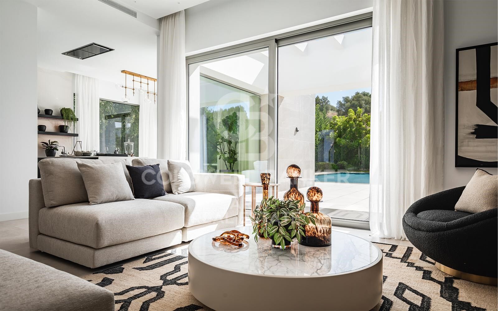 Villa contemporánea de 5 dormitorios en El Paraíso, New Golden Mile, Marbella