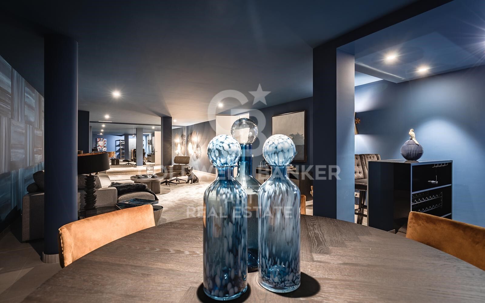 Villa contemporánea de 5 dormitorios en El Paraíso, New Golden Mile, Marbella