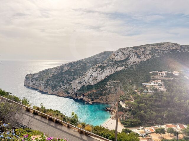 Villa with unique views in La Granadella in Javea