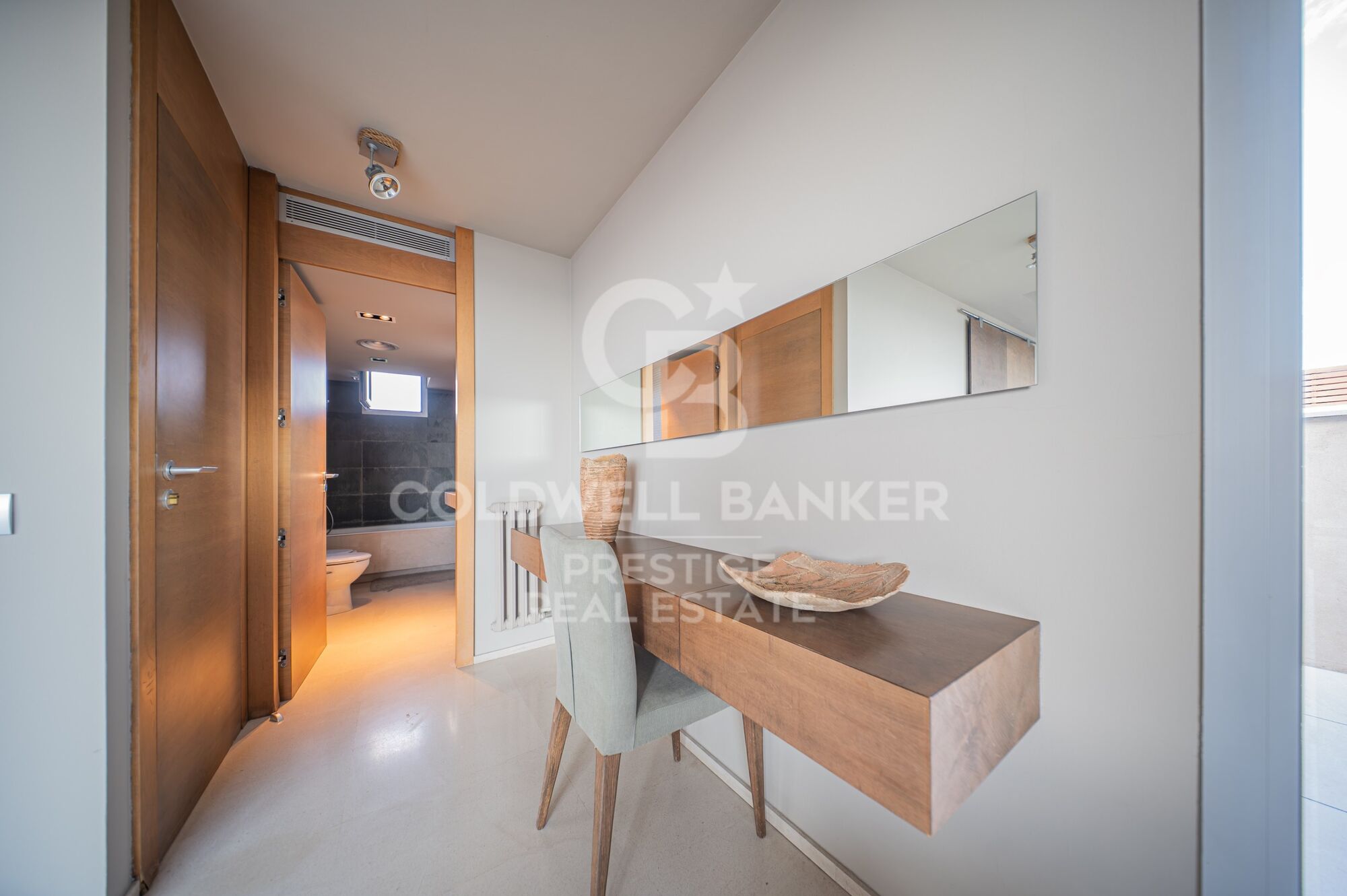 800 M2 Luxus-Turm am Wasser, Barcelona