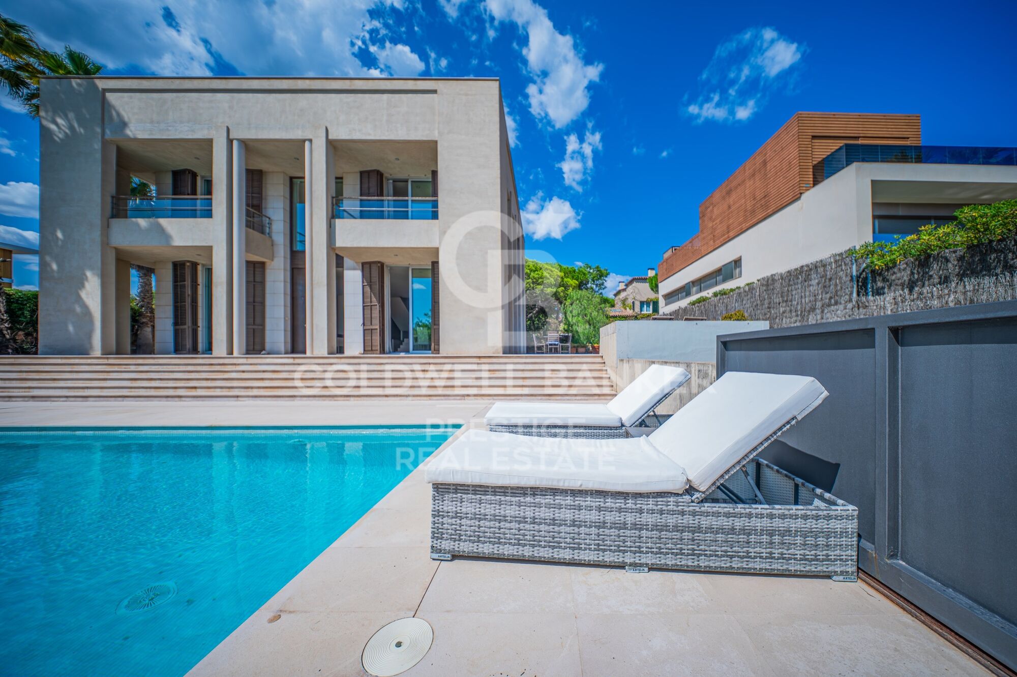 800 M2 Luxus-Turm am Wasser, Barcelona