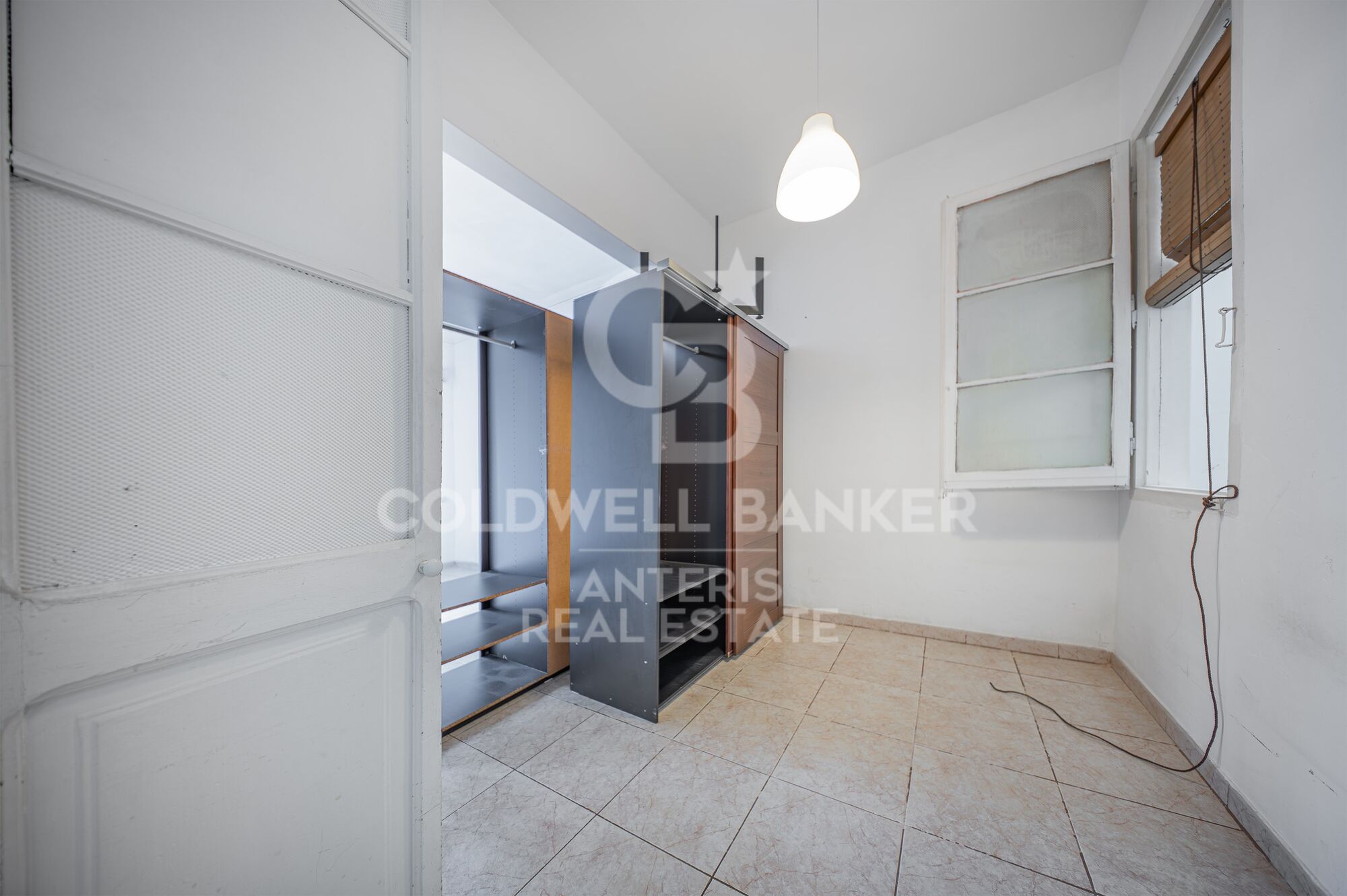 Property with renovation potential in a classic building