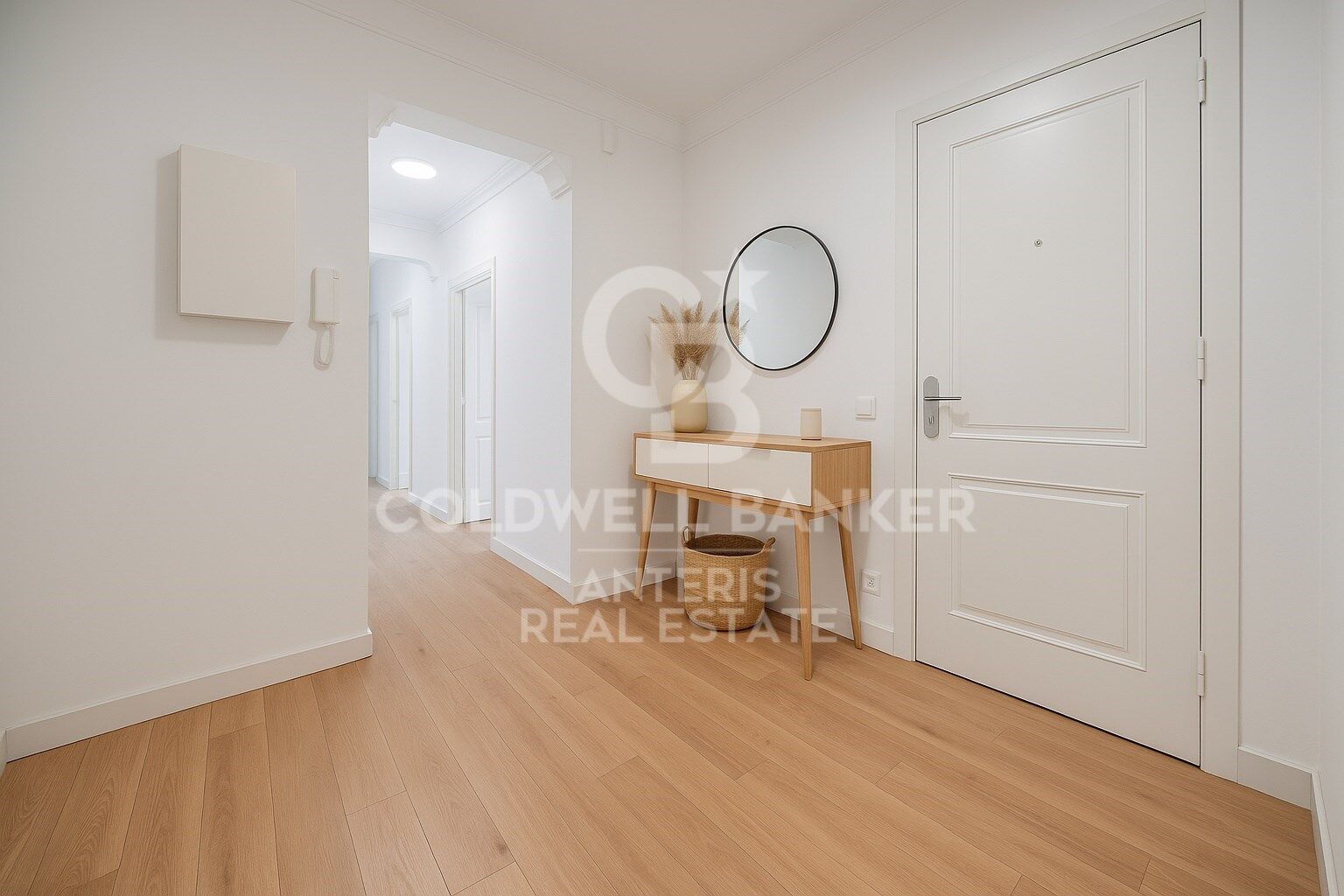 Property with renovation potential in a classic building