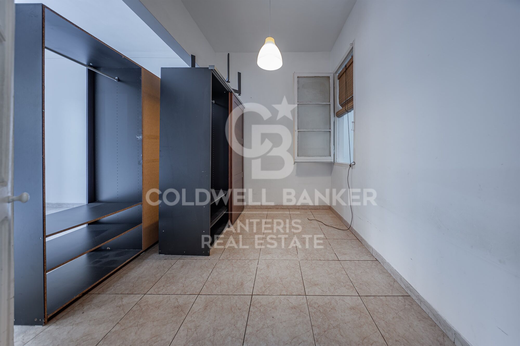 Property with renovation potential in a classic building