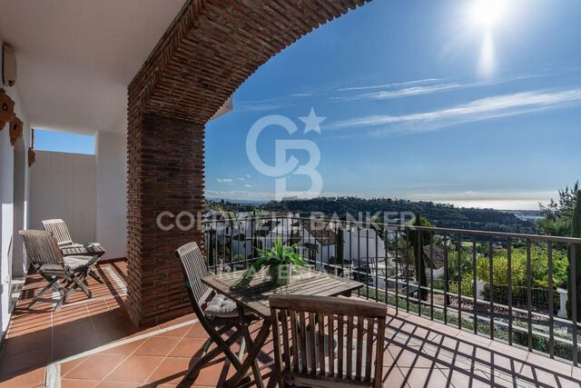 Spacious 2-Bedroom Apartment with Sea & Golf Valley Views