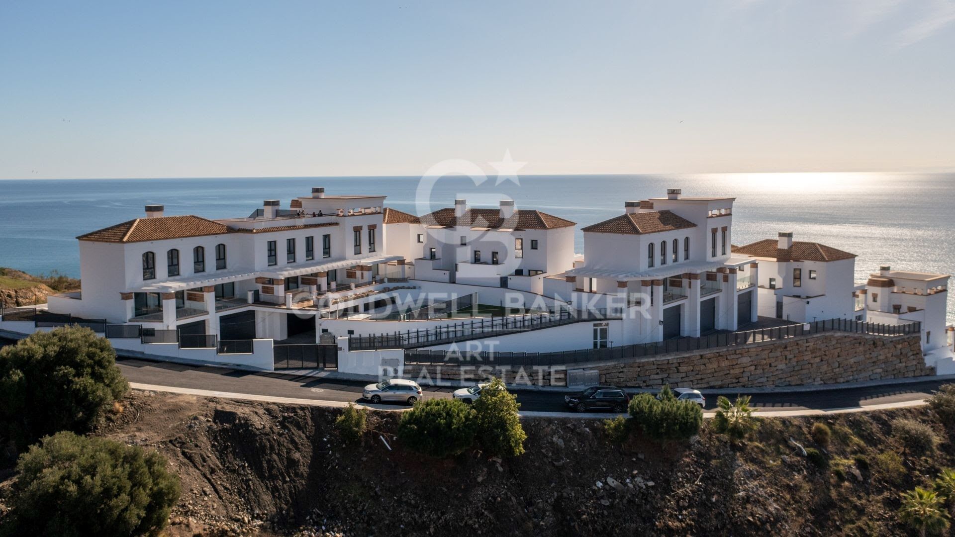 Newly built townhouses with spectacular sea views in Torrox