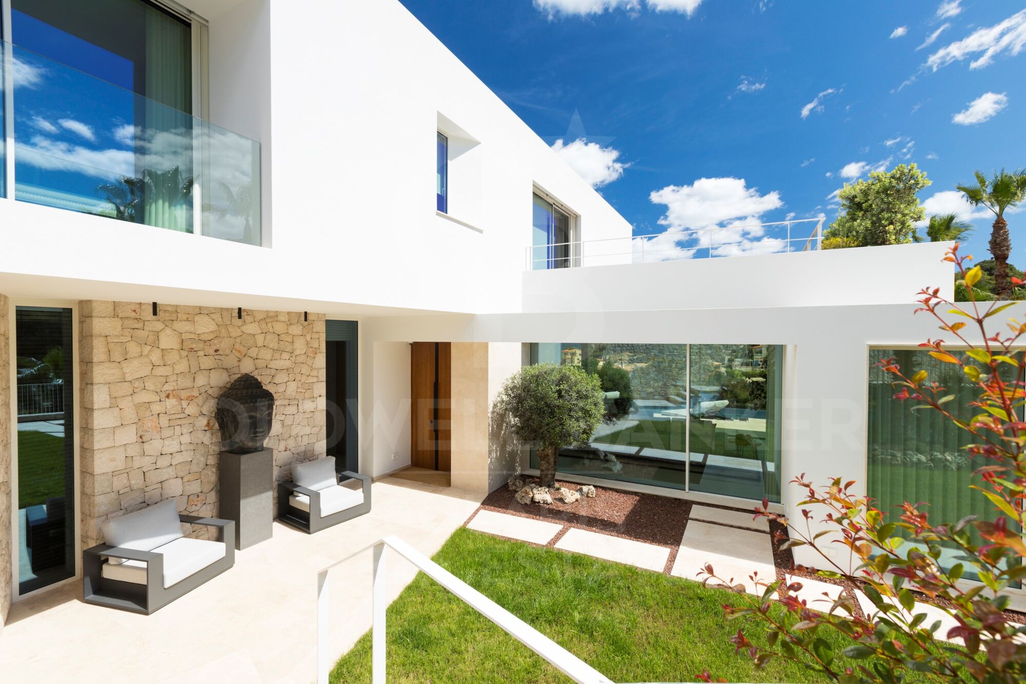 Villa de luxe neuve à vendre à Jávéa, prête à emménager