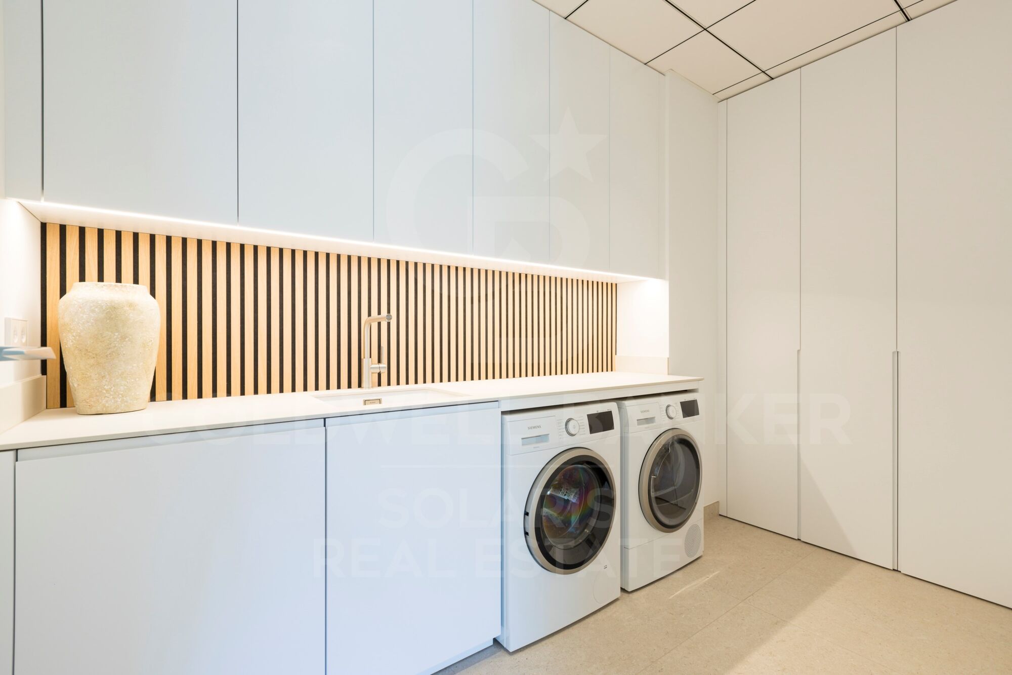 Villa de luxe neuve à vendre à Jávéa, prête à emménager