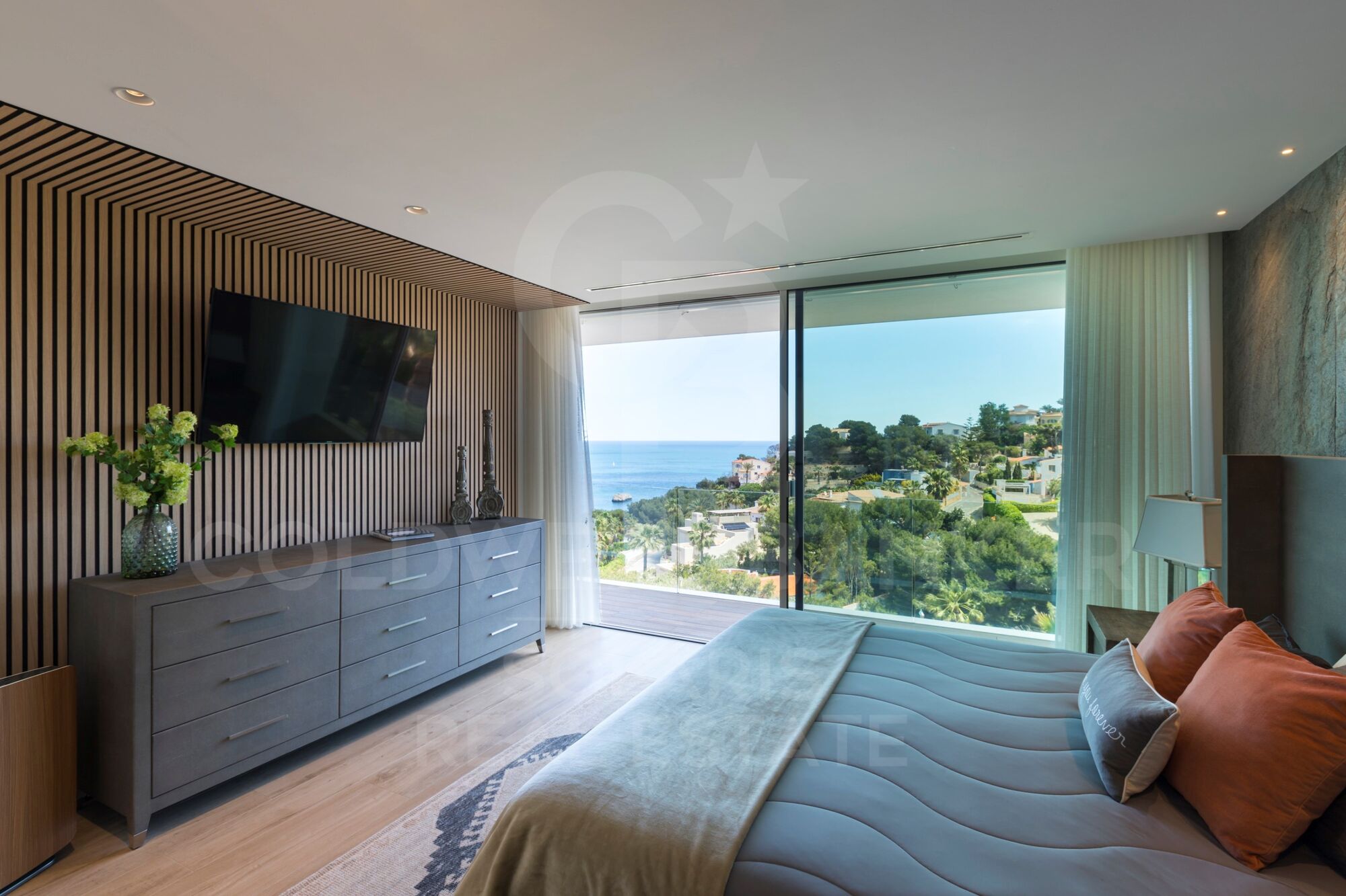 Neubau-Luxusvilla zum Verkauf in Jávea bereit zum Einzug