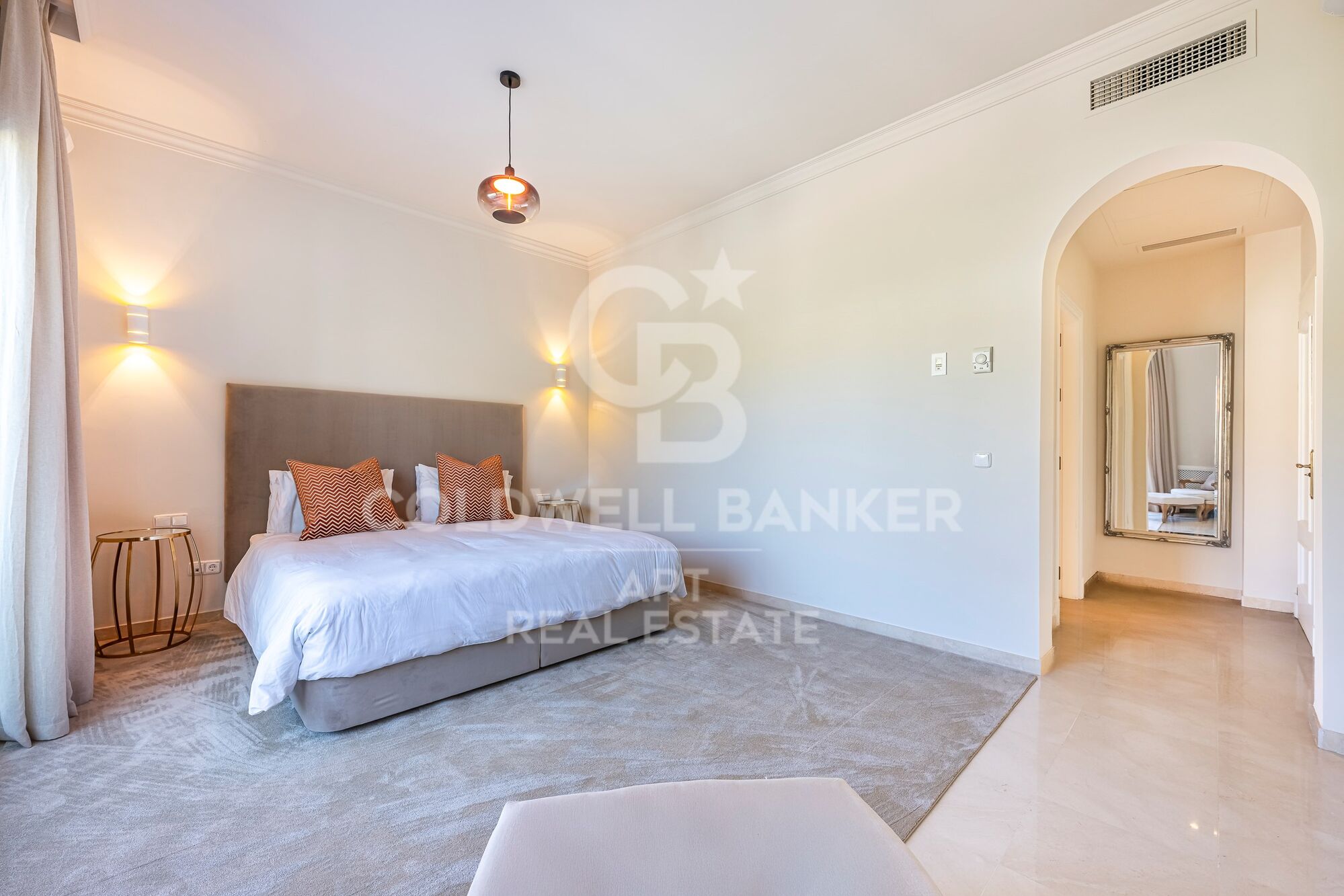 Spectacular villa in La Reserva de la Quinta, Benahavís