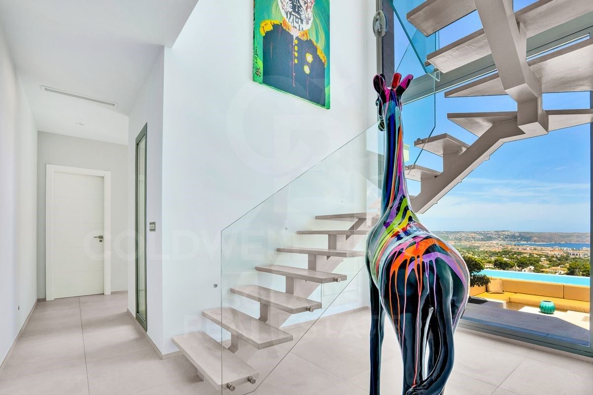 Lujosa Villa con Vistas Excepcionales al Mar, Adsubia - Jávea