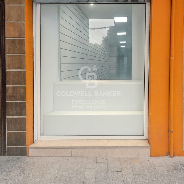 Opportunité d'affaires : rez-de-chaussée commercial à louer rue Quart