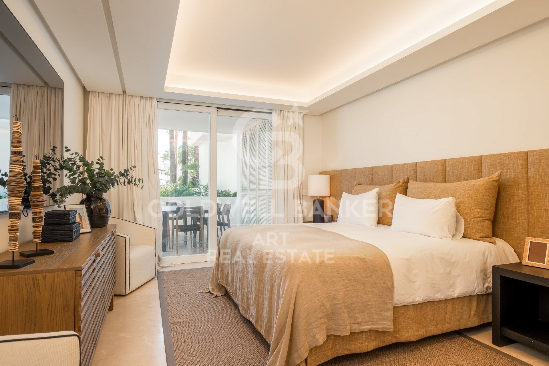 Three-bedroom apartment in Puente Romano, Marbella