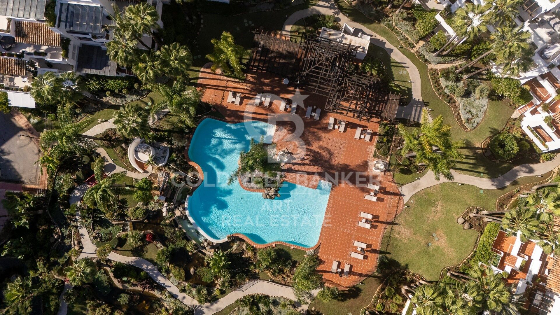 Three-bedroom apartment in Puente Romano, Marbella
