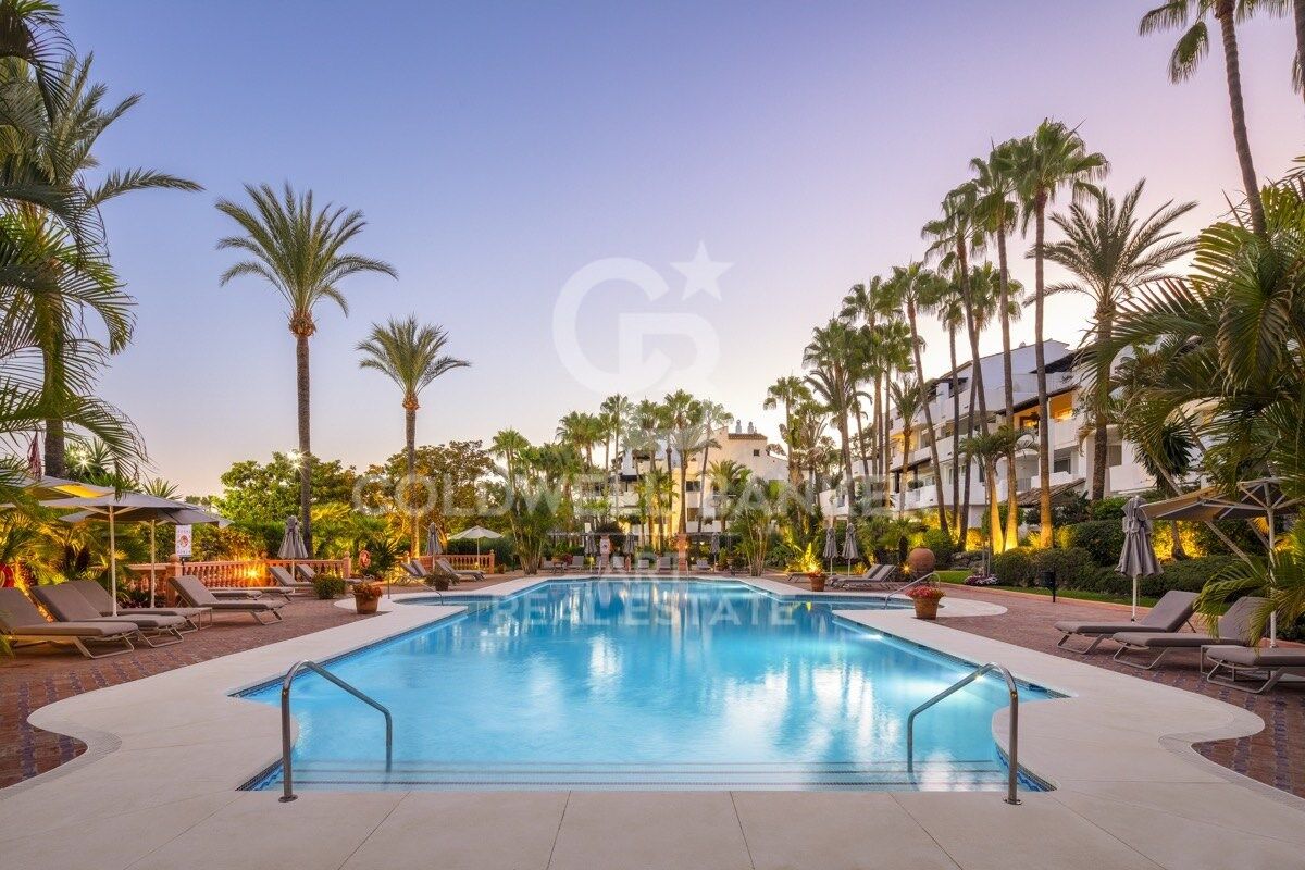 Elegant ground floor apartment in the best area of Puente Romano