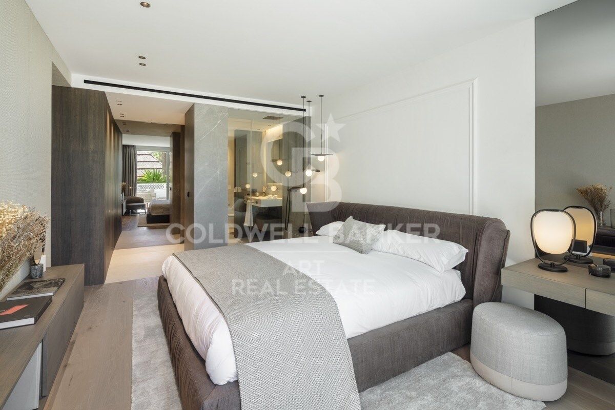 Elegant ground floor apartment in the best area of Puente Romano