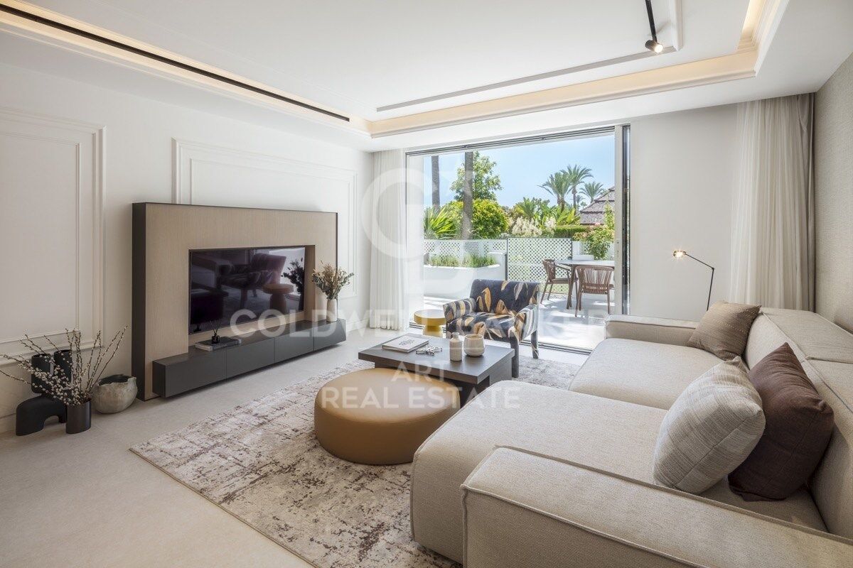 Elegant ground floor apartment in the best area of Puente Romano