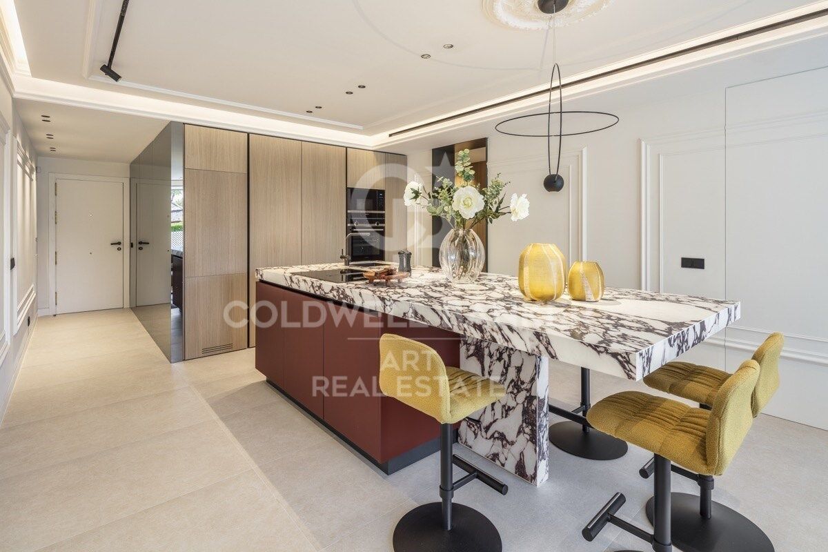 Elegant ground floor apartment in the best area of Puente Romano
