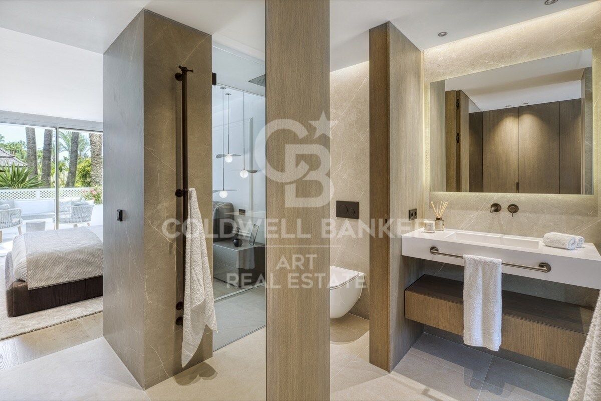 Elegant ground floor apartment in the best area of Puente Romano