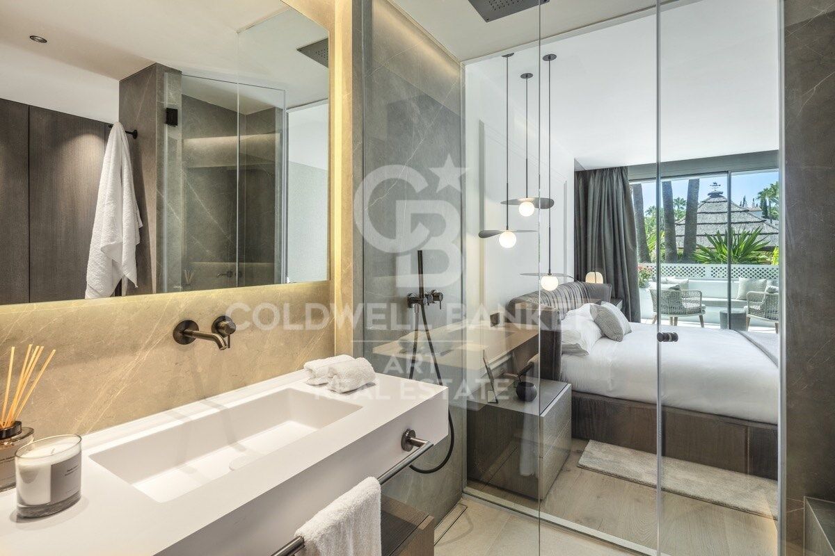Élégant appartement au rez-de-chaussée dans le meilleur quartier de Puente Romano