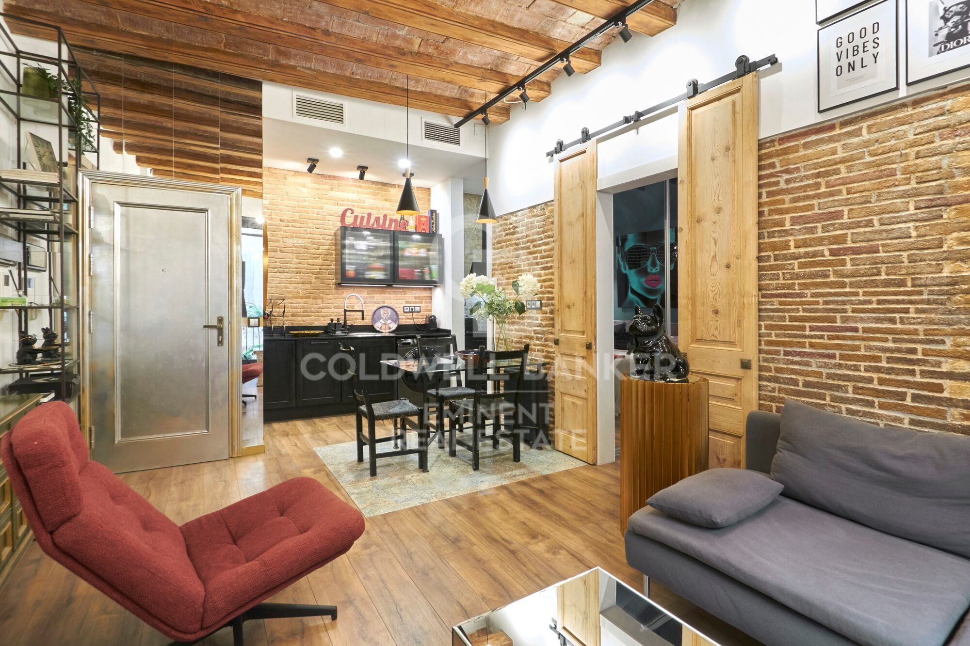 Designer apartment in the heart of El Born.