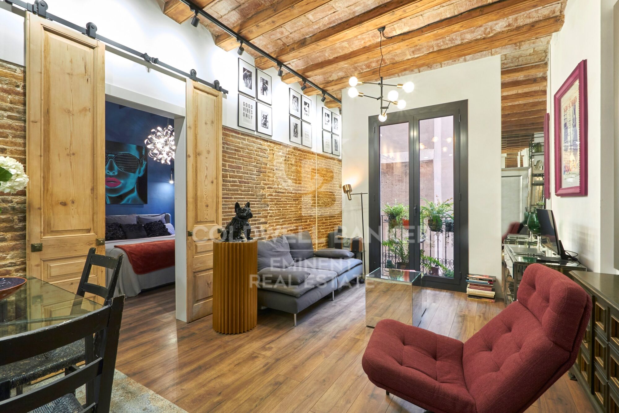 Designer apartment in the heart of El Born.
