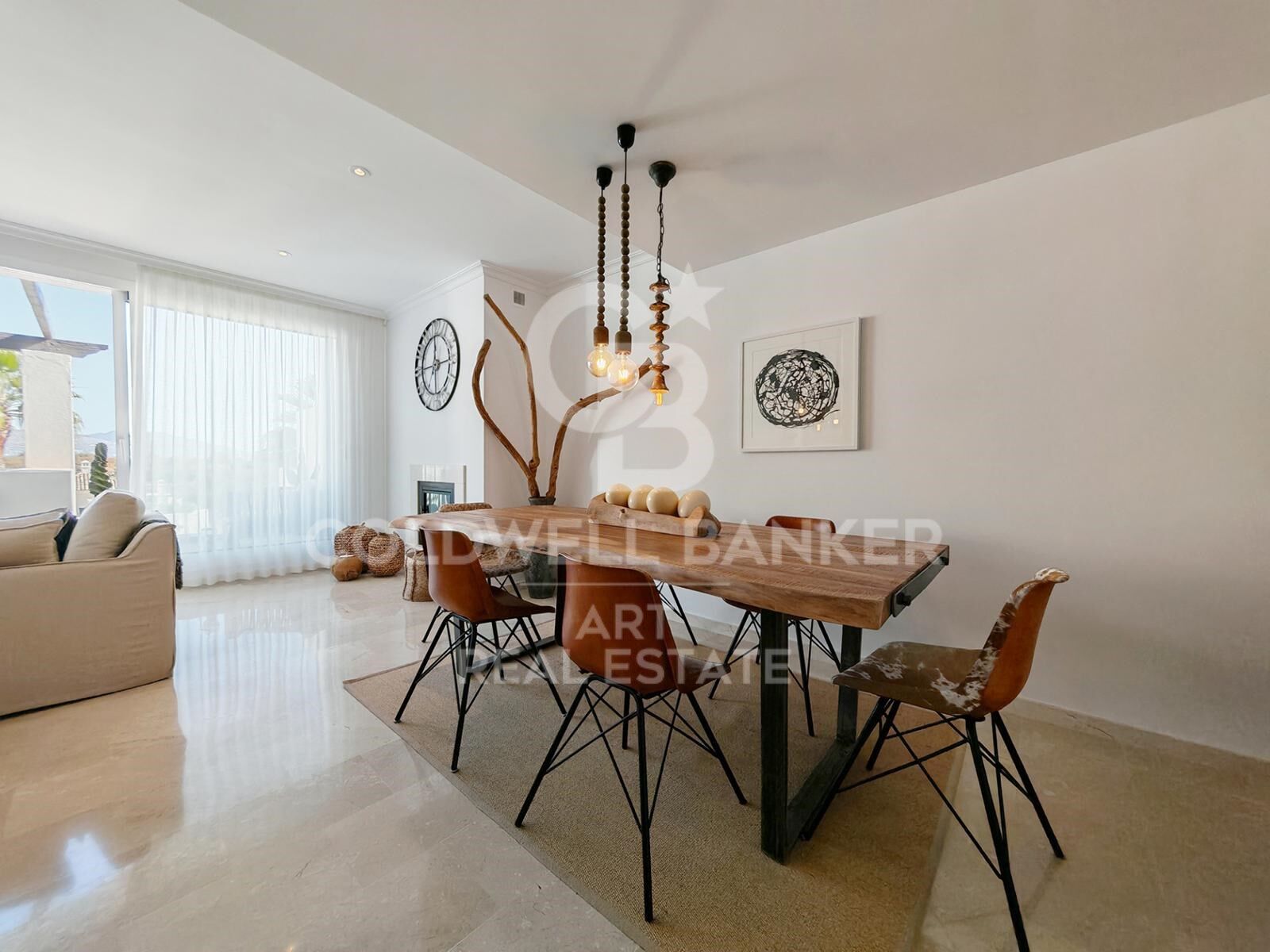 Luminoso y moderno apartamento en venta en Marbella