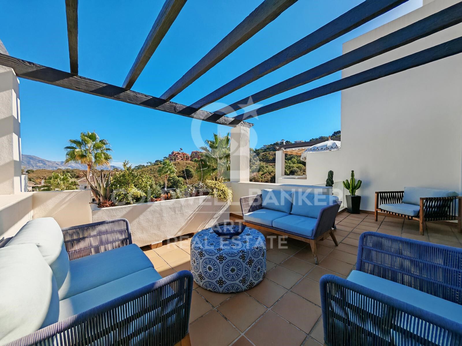 Luminoso y moderno apartamento en venta en Marbella