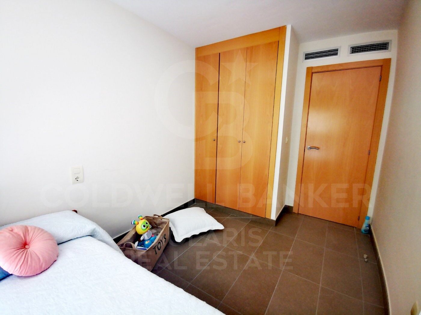 Fabulous flat with views of the Plaza Mayor and 200mts from the beach. Calpe
