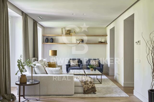 Flat 3 Bedrooms Sale Madrid