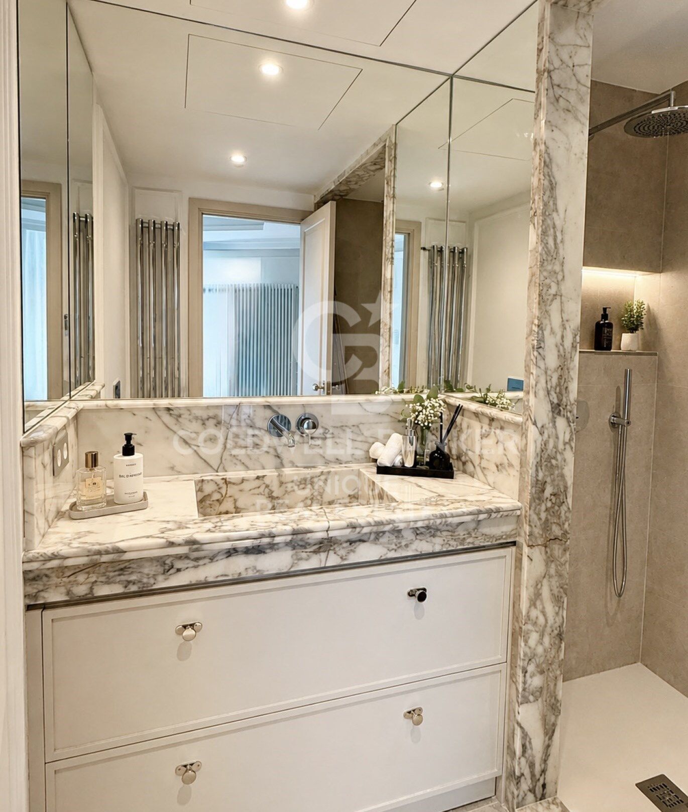 Renovated 3-bedroom apartment in Goya, Madrid