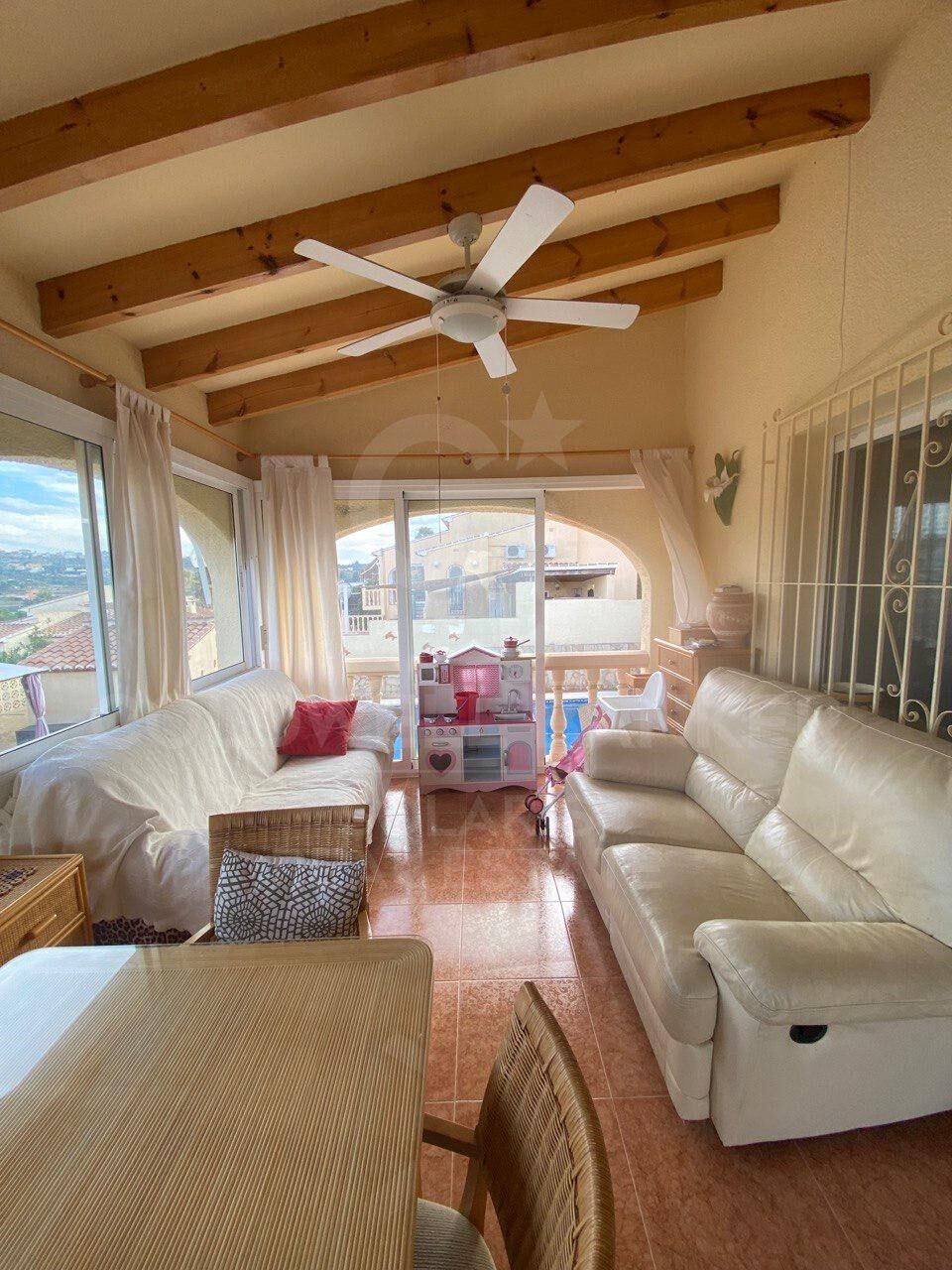 Acogedor Chalet en Les Fonts en Alquiler: Piscina, Sauna y Dos Viviendas