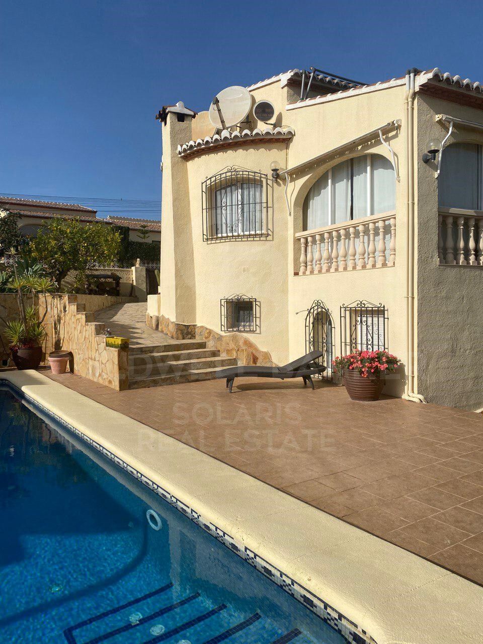 Acogedor Chalet en Les Fonts en Alquiler: Piscina, Sauna y Dos Viviendas