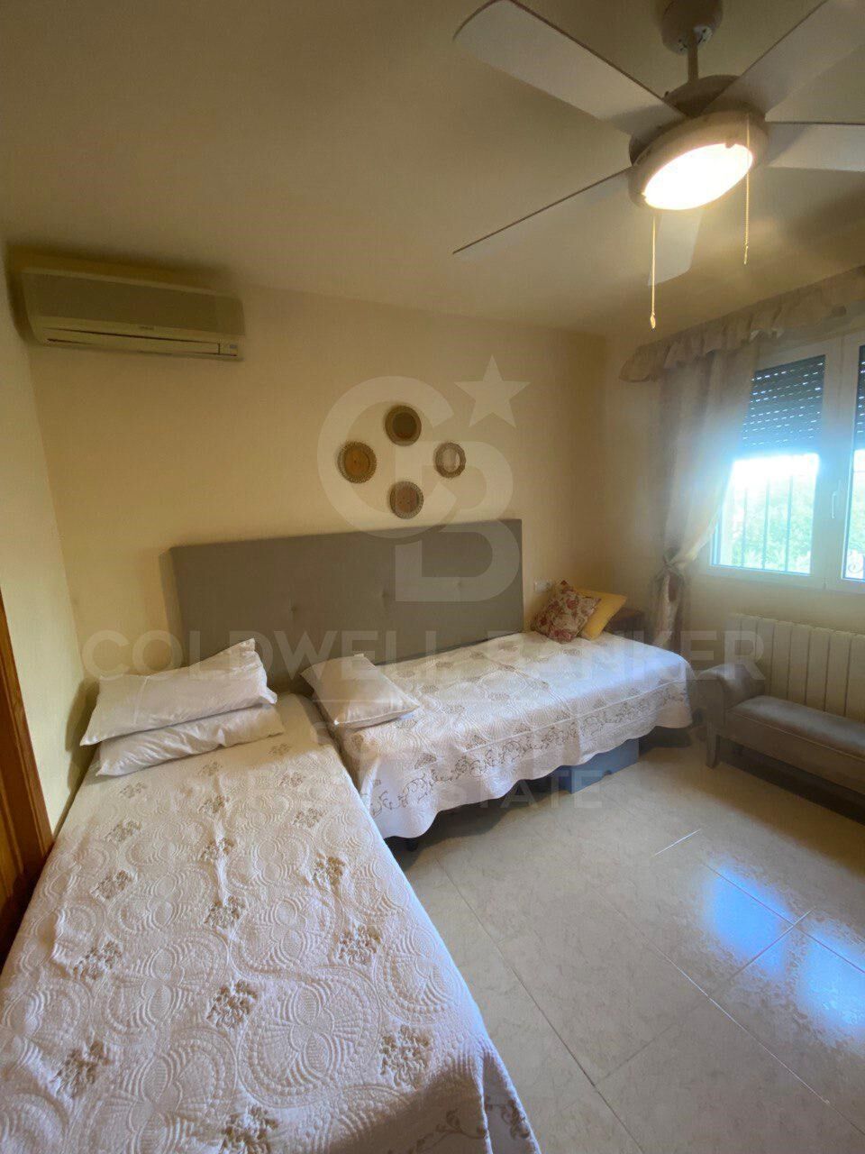 Acogedor Chalet en Les Fonts en Alquiler: Piscina, Sauna y Dos Viviendas