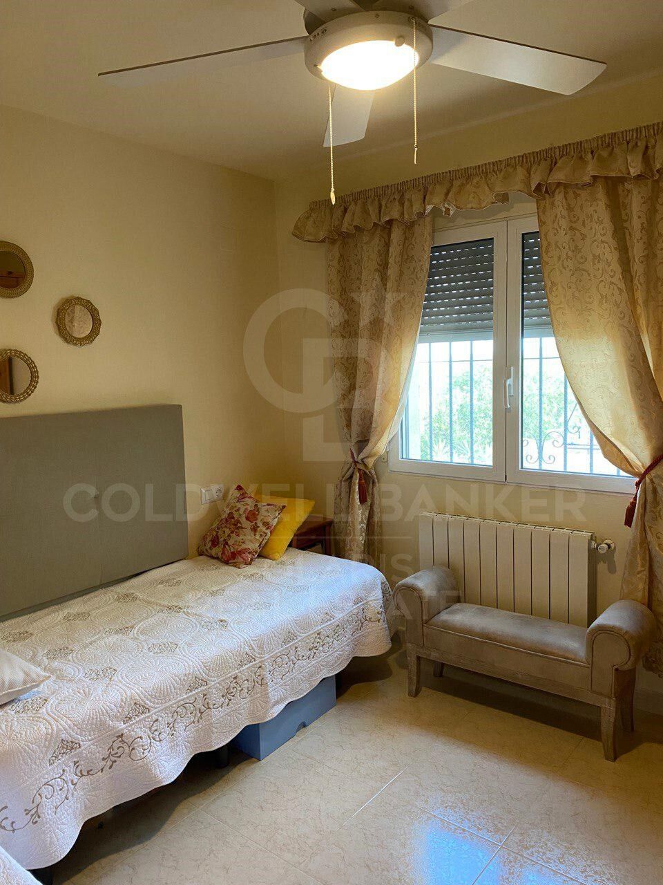 Acogedor Chalet en Les Fonts en Alquiler: Piscina, Sauna y Dos Viviendas