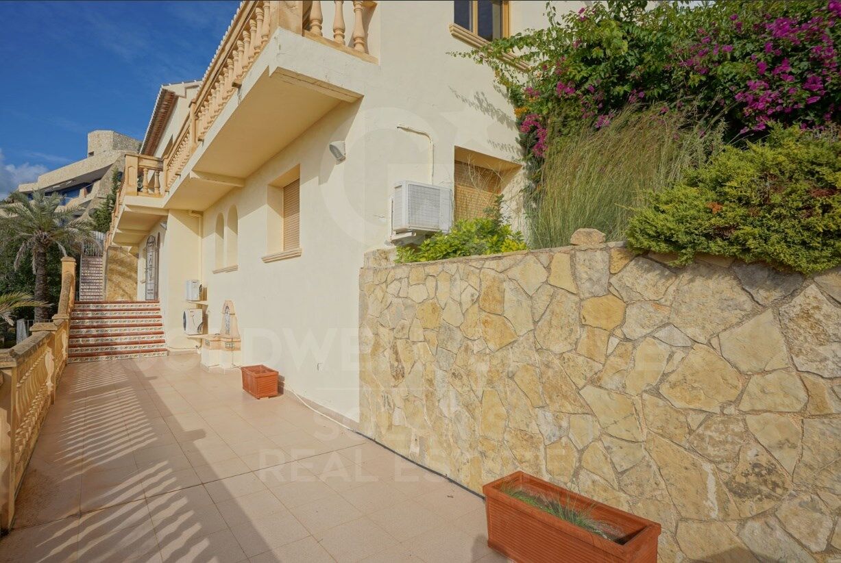 Charming Traditional Villa with Panoramic Views in La Corona, Javea