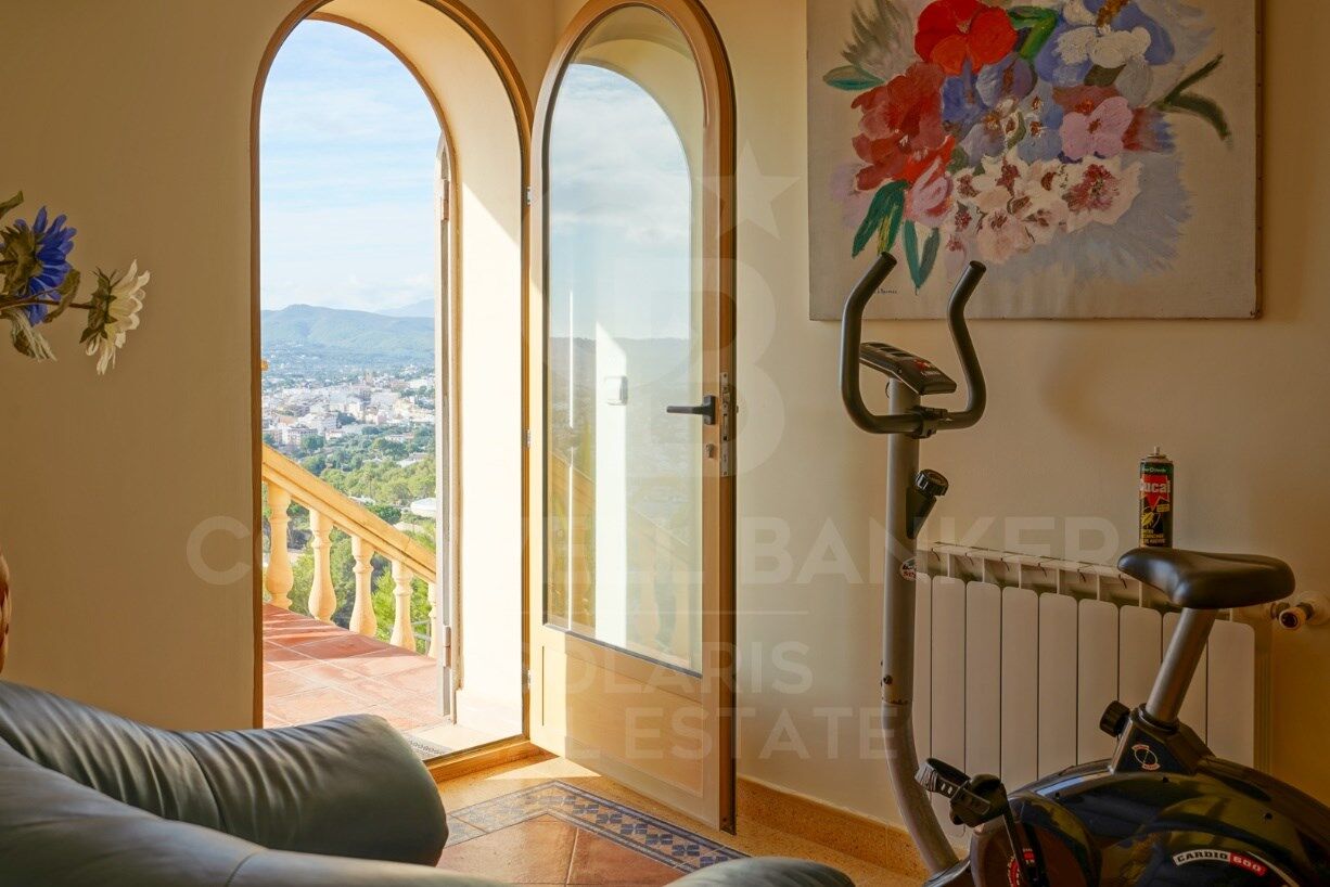 Charmante traditionelle Villa mit Panoramablick in La Corona, Javea