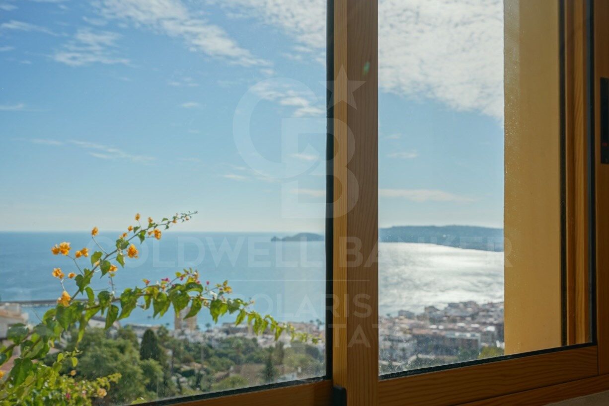Charmante traditionelle Villa mit Panoramablick in La Corona, Javea