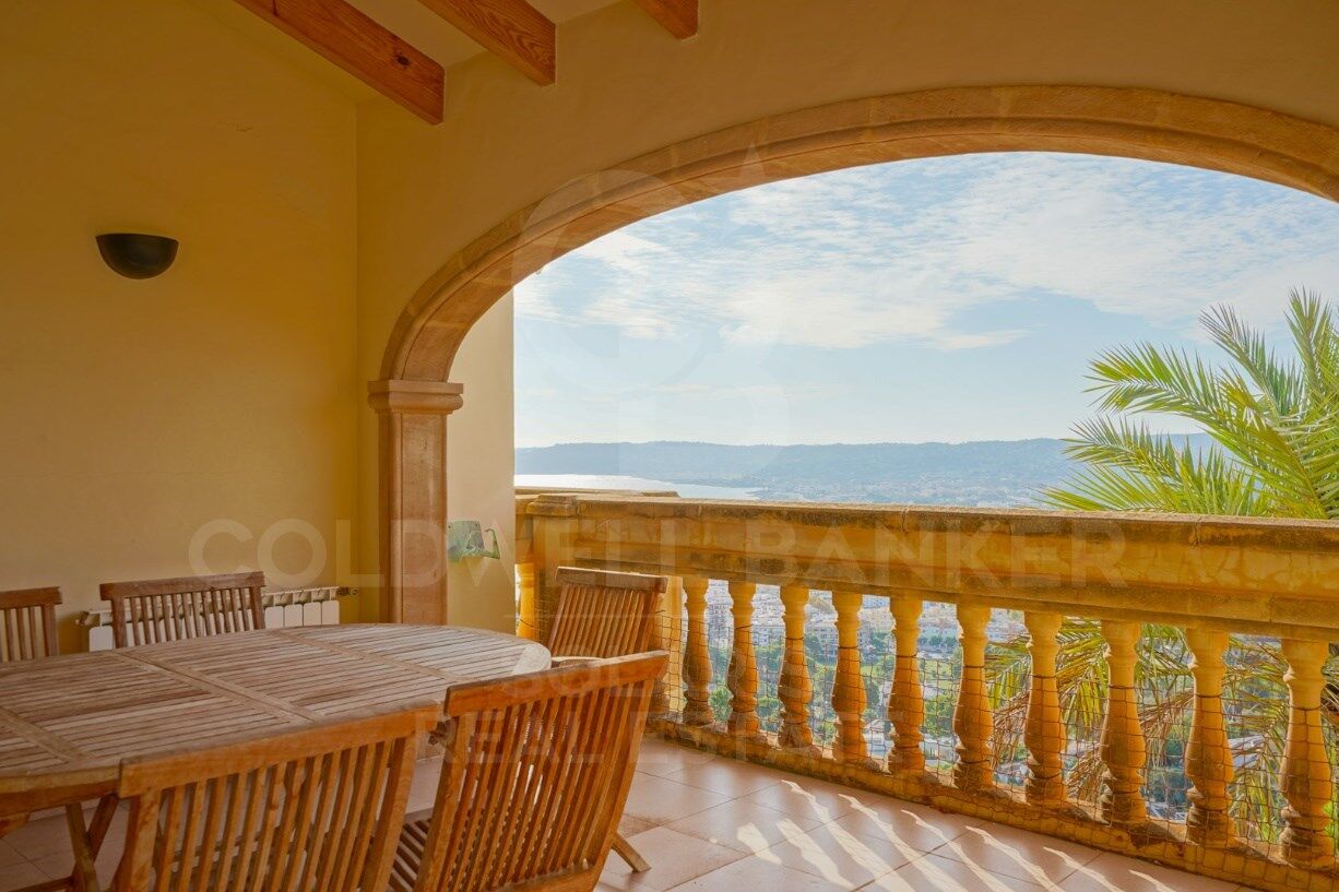 Charming Traditional Villa with Panoramic Views in La Corona, Javea
