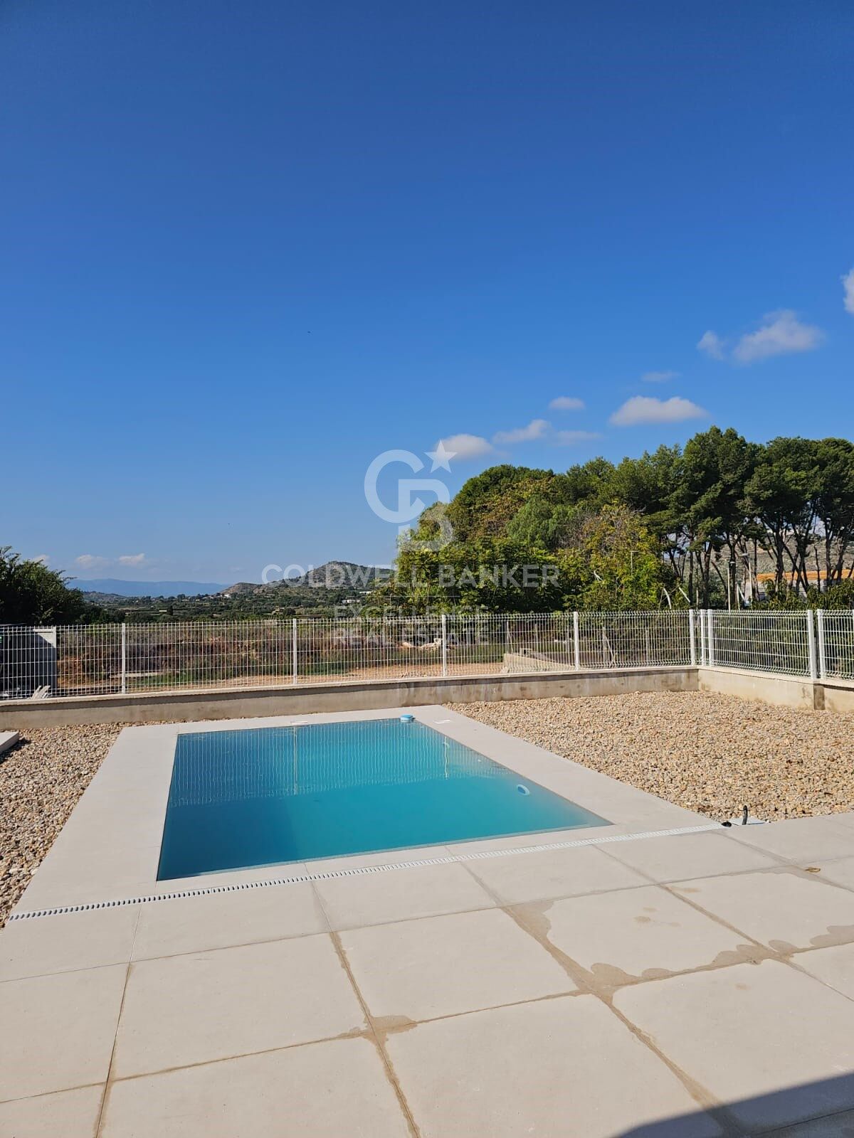 Design-Reihenhäuser mit privatem Pool in Benisanó