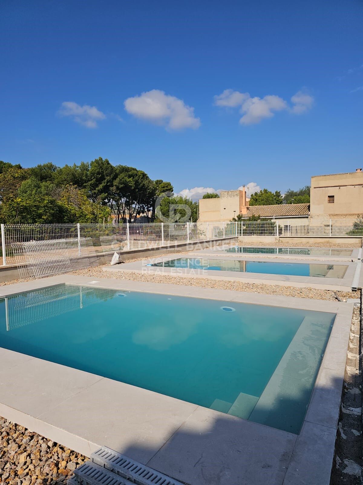 Design-Reihenhäuser mit privatem Pool in Benisanó