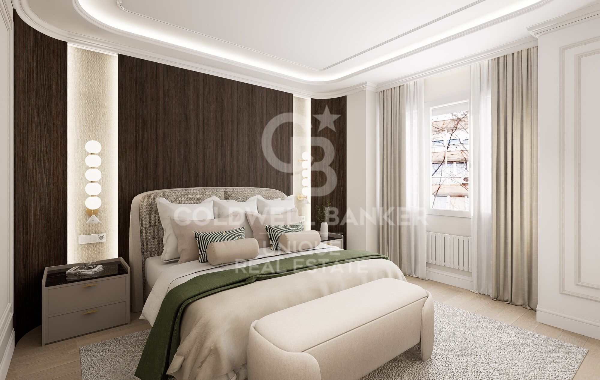 Renovated exterior 5-bedroom apartment with garage and storage room in El Viso, Madrid