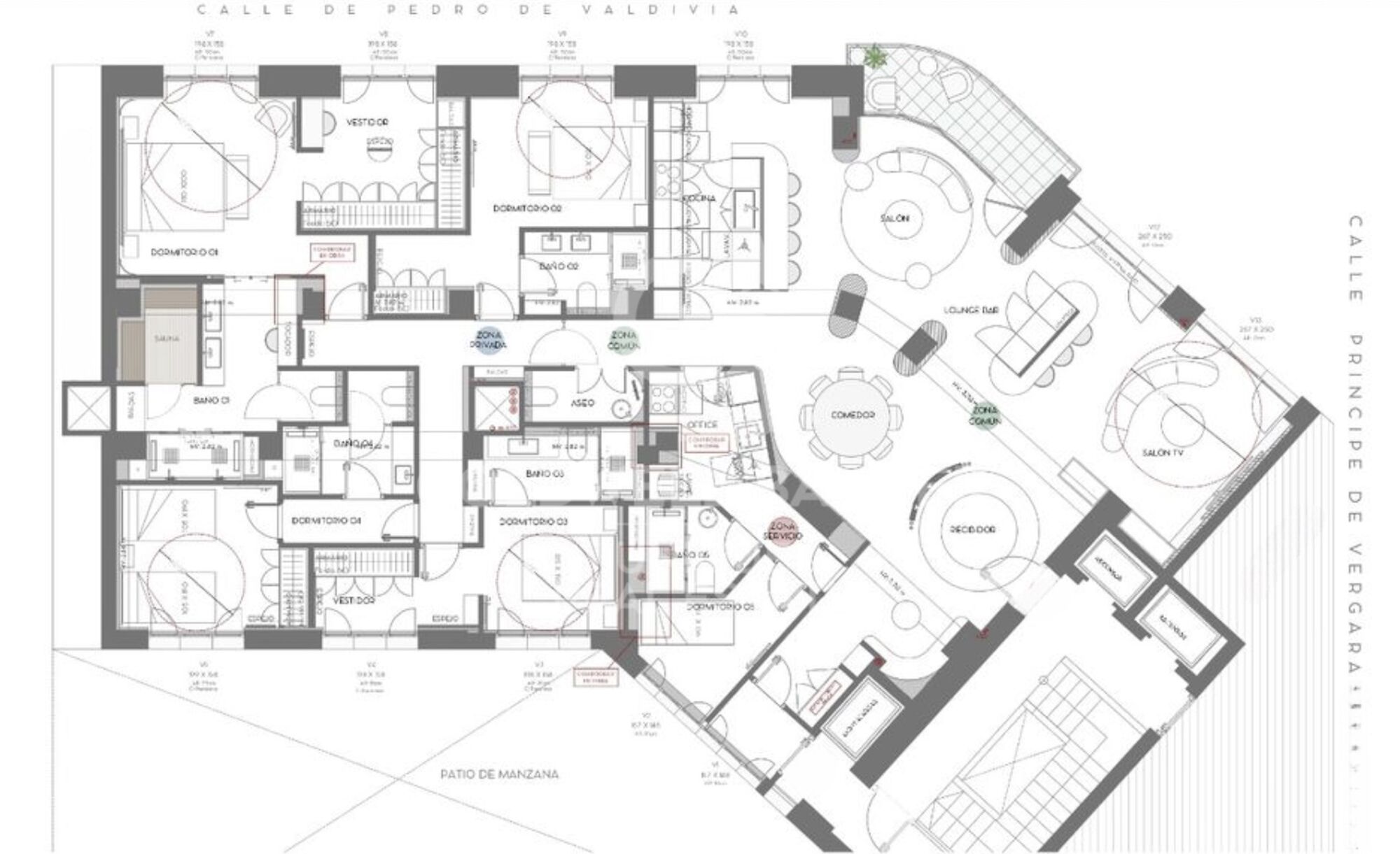 Renovated exterior 5-bedroom apartment with garage and storage room in El Viso, Madrid