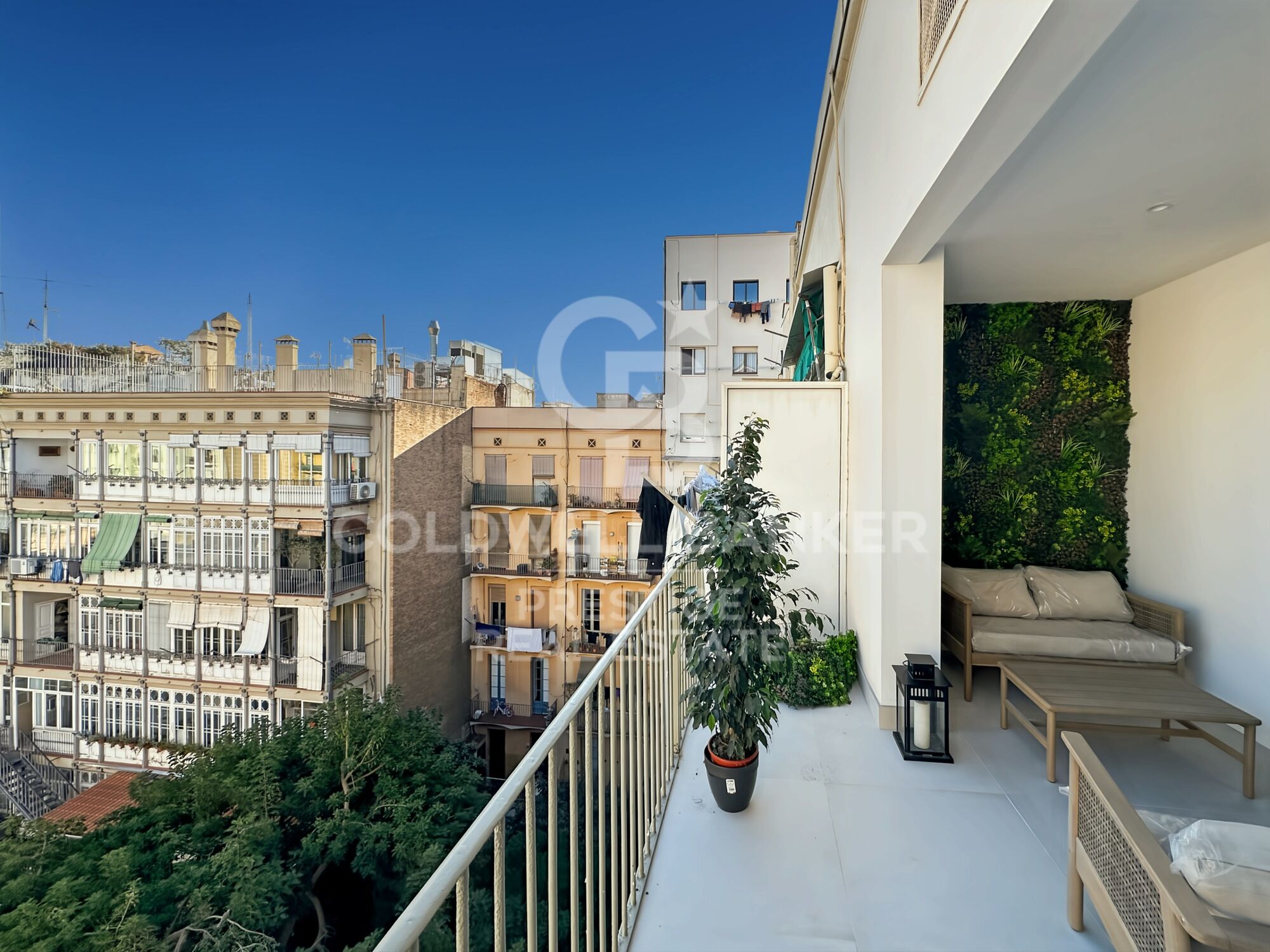 Piso a estrenar con terraza en el Quadrat d'Or , Barcelona