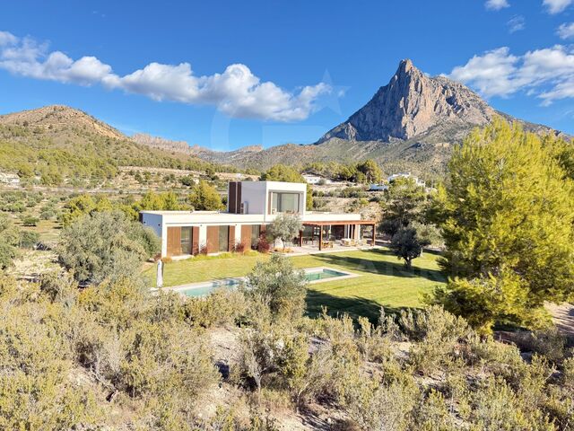 Modern passive design villa on a plot of 10,000 m² - Finestrat, Costa Blanca