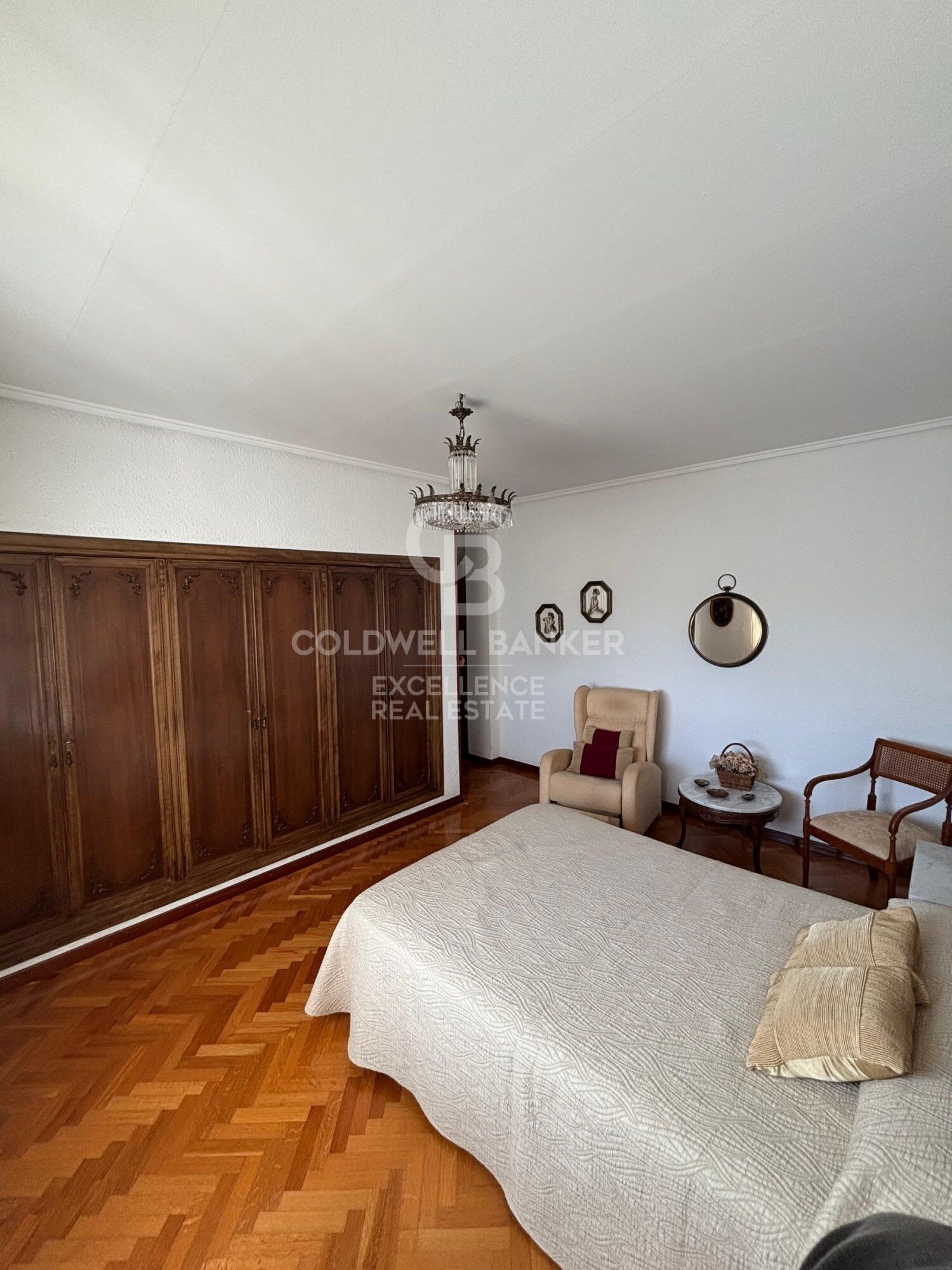 Ático señorial en el corazón del Ensanche de Valencia