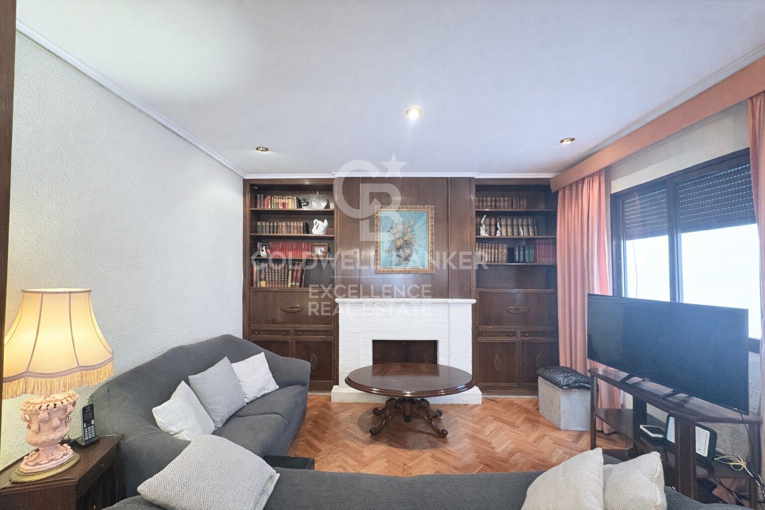 Stately penthouse in the heart of Valencia's Eixample